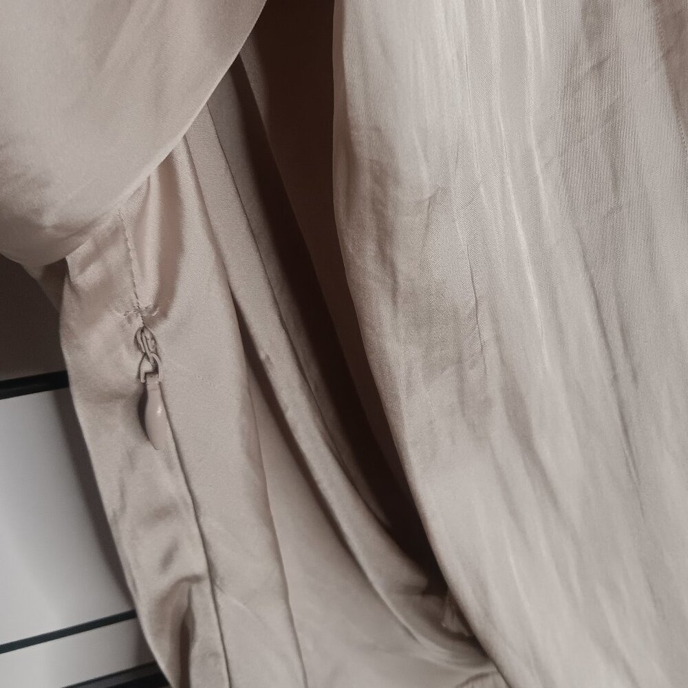 LUSH / CHAMPAIGN SILKY BLOUSE 100 PERCENT POLYESTER - Picture 10 of 12